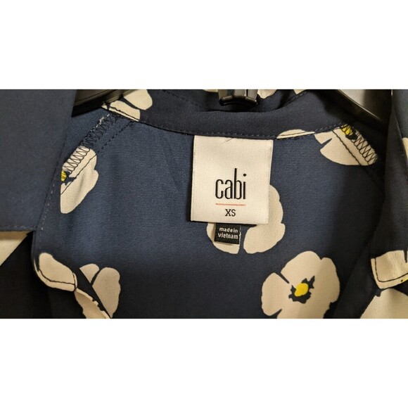 Cabi # 5705 "Go To Button Up" Navy/White Floral Print 3/4 Sleeve Blouse SZ XS - Picture 6 of 9